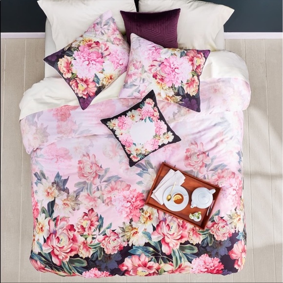 Ted Baker Bedding Ted Baker London Fullqueen Comforter Sham Set